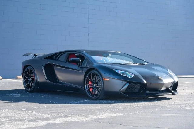 2012 Lamborghini Aventador LP700-4 - Image 3 of 17
