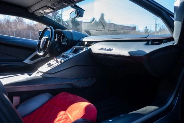 2012 Lamborghini Aventador LP700-4 - Image 15 of 17