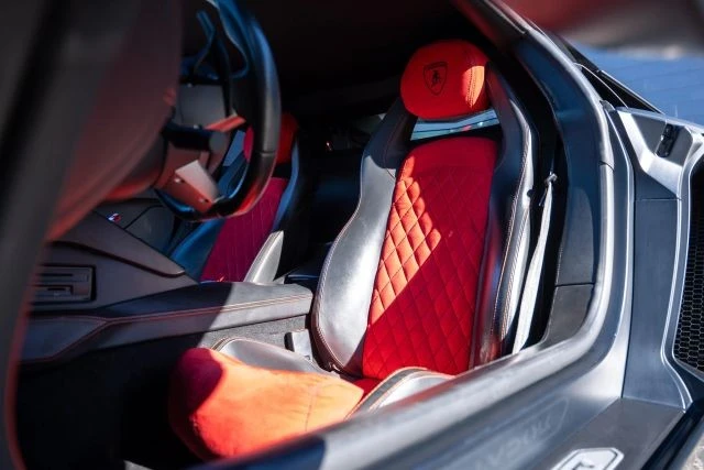 2012 Lamborghini Aventador LP700-4 - Image 13 of 17