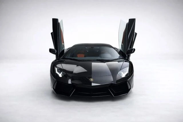2012 Lamborghini Aventador LP700-4 - Image 2 of 5