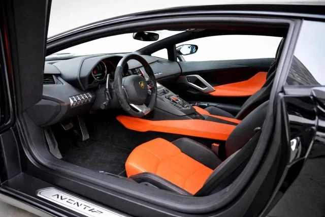 2012 Lamborghini Aventador LP700-4 - Image 5 of 5