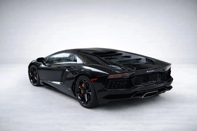 2012 Lamborghini Aventador LP700-4 - Image 4 of 5