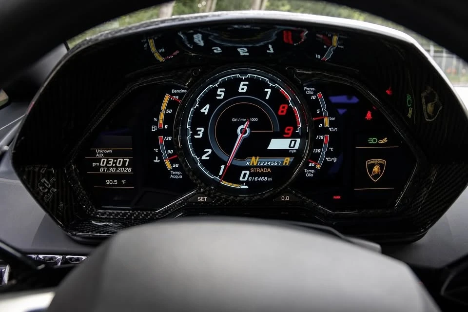 2012 Lamborghini Aventador LP700-4 - Image 16 of 20