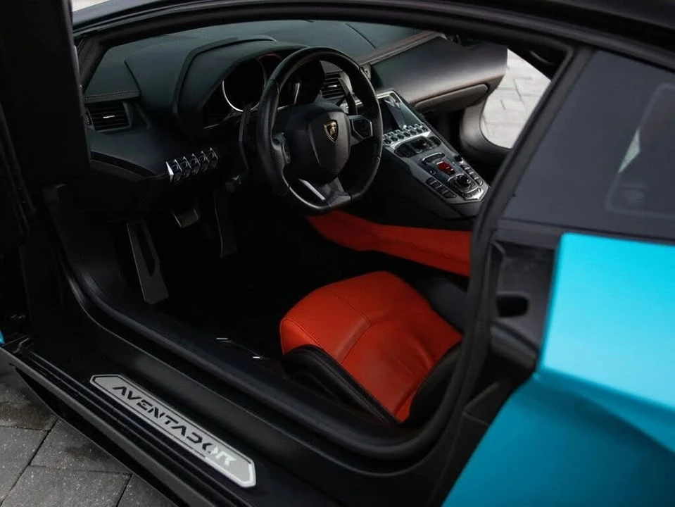 2012 Lamborghini Aventador LP700-4 - Image 15 of 20