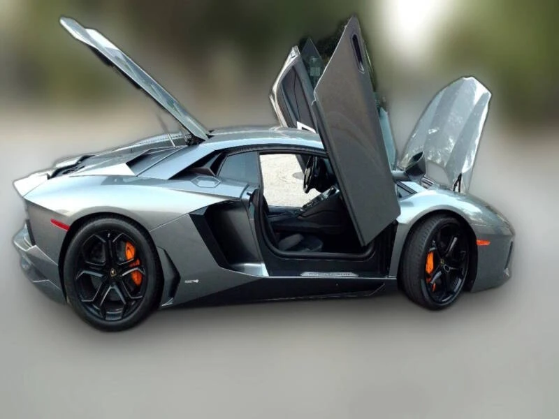 2012 Lamborghini Aventador LP700-4 - Image 10 of 16