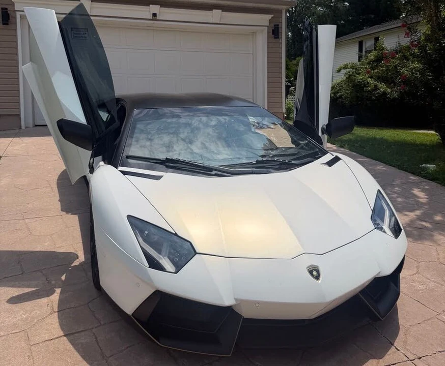 2012 Lamborghini Aventador LP700-4 - Image 3 of 6
