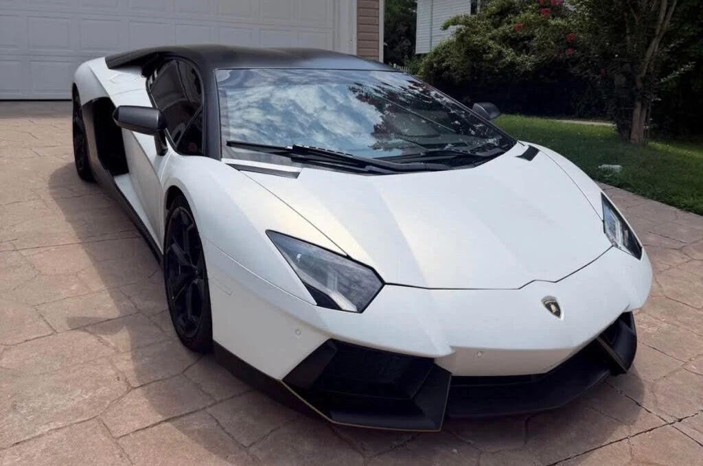 2012 Lamborghini Aventador LP700-4 - Image 2 of 6