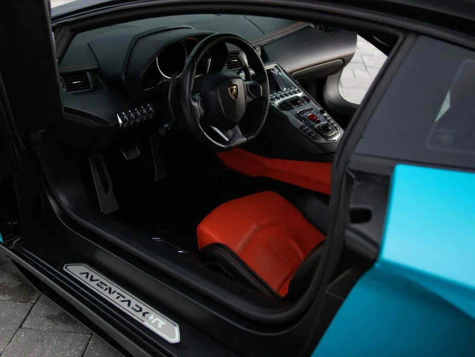 2012 Lamborghini Aventador LP700-4 - Image 15 of 31