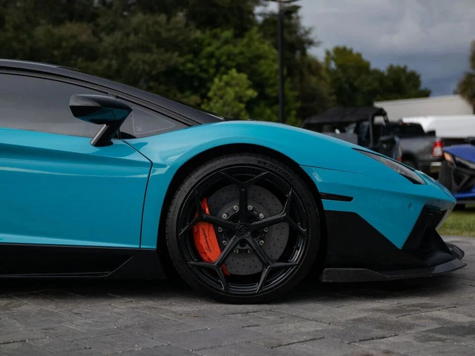2012 Lamborghini Aventador LP700-4 - Image 31 of 31