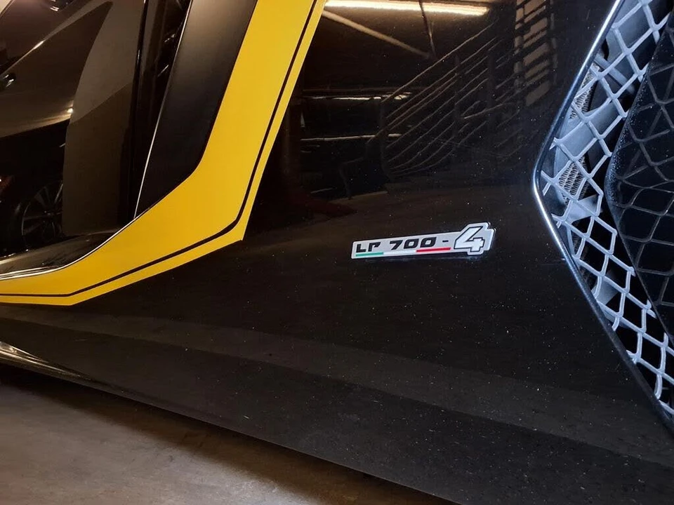 2012 Lamborghini Aventador LP700-4 - Image 22 of 25