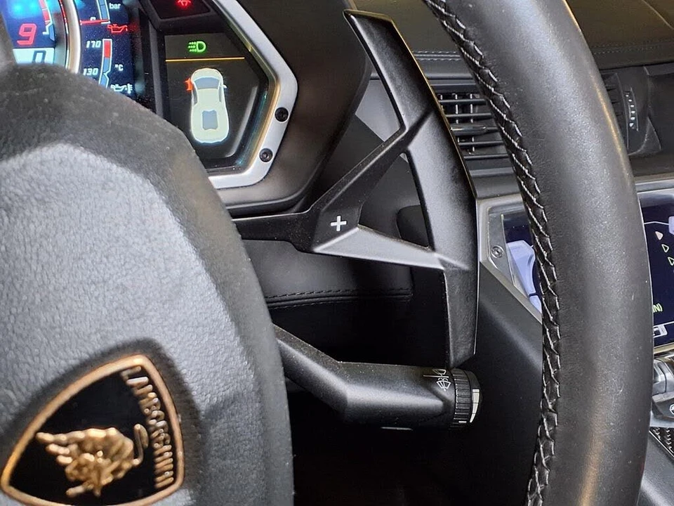 2012 Lamborghini Aventador LP700-4 - Image 13 of 25