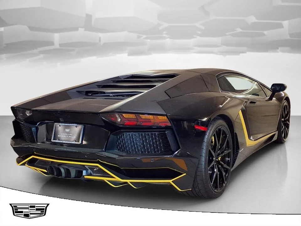 2012 Lamborghini Aventador LP700-4 - Image 2 of 25