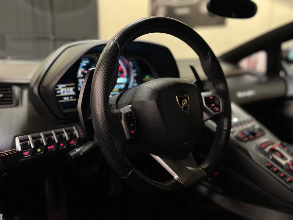 2012 Lamborghini Aventador LP700-4 - Image 29 of 31