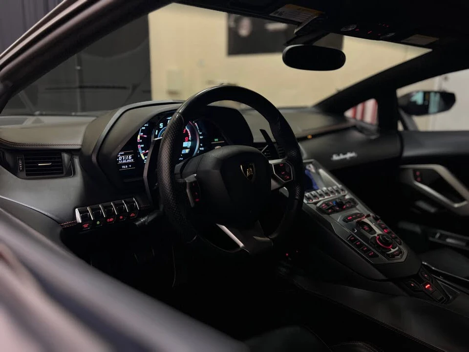 2012 Lamborghini Aventador LP700-4 - Image 24 of 31