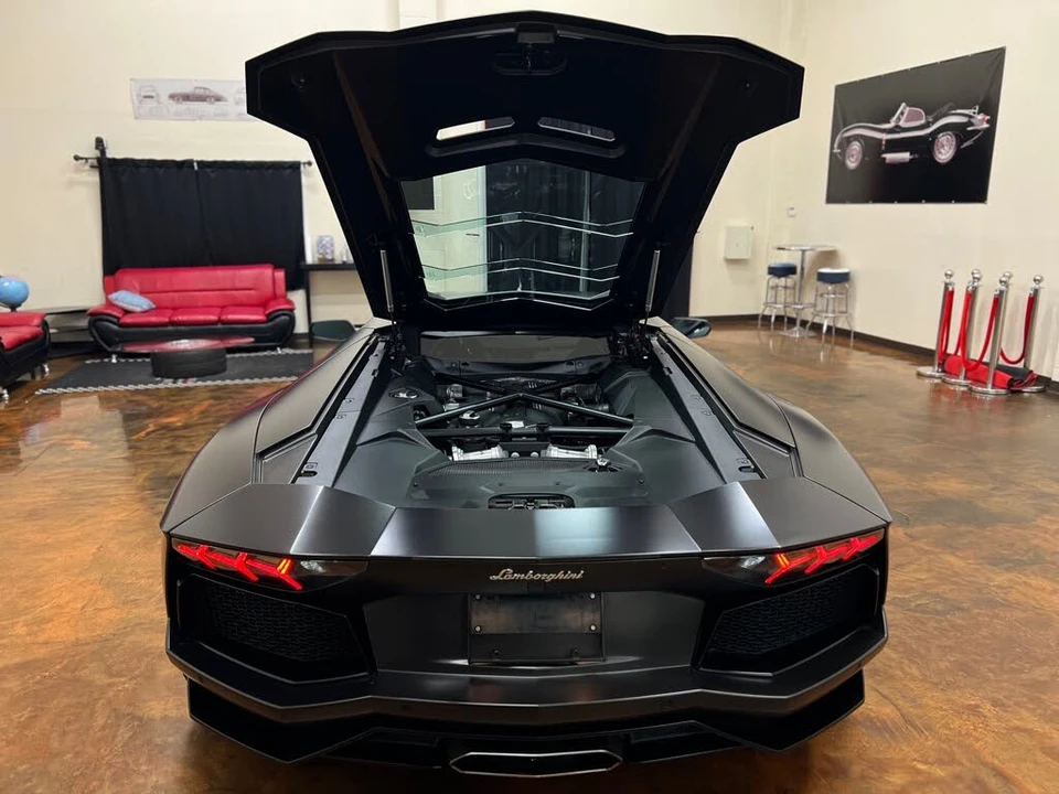 2012 Lamborghini Aventador LP700-4 - Image 17 of 31