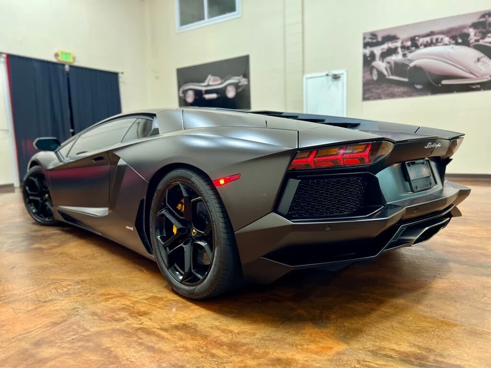 2012 Lamborghini Aventador LP700-4 - Image 11 of 31