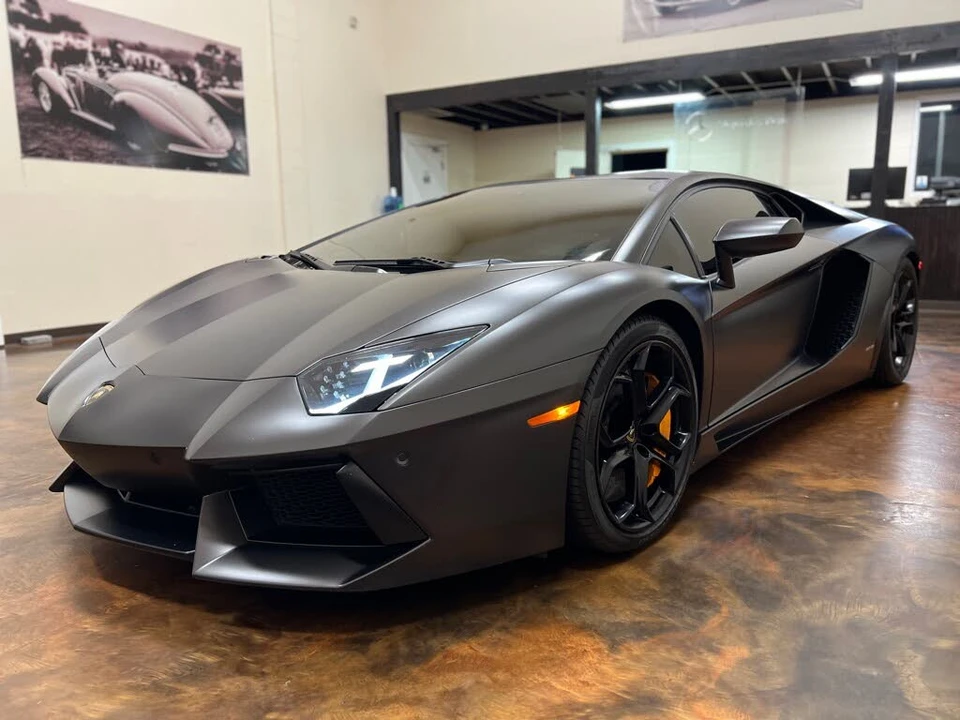 2012 Lamborghini Aventador LP700-4 - Image 5 of 31