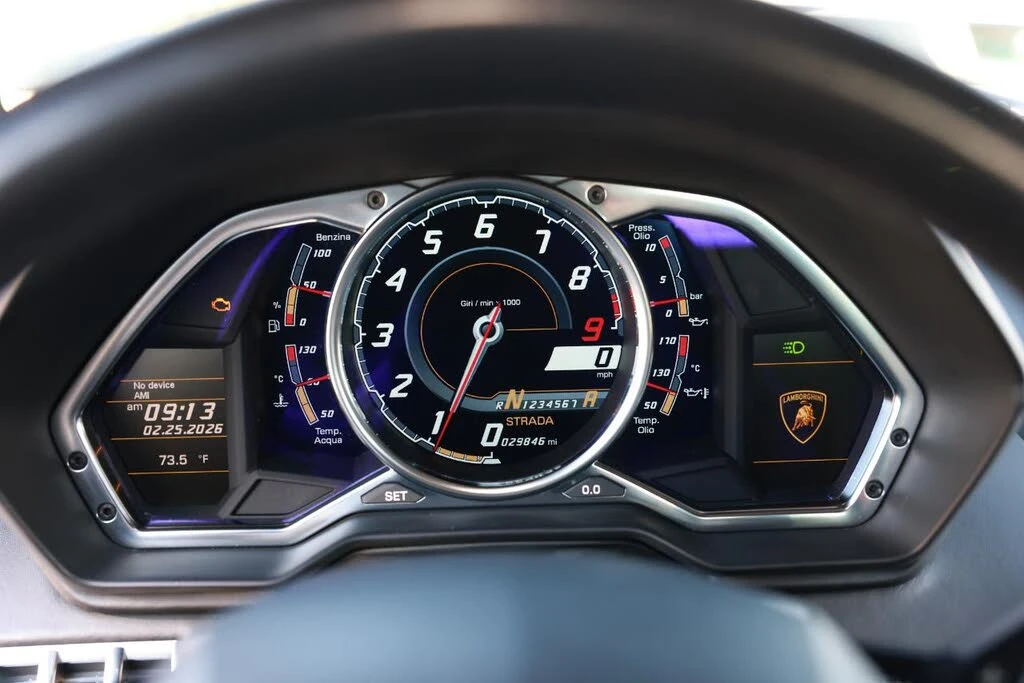 2012 Lamborghini Aventador LP700-4 - Image 26 of 31