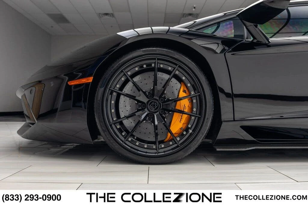 2012 Lamborghini Aventador LP700-4 - Image 12 of 31