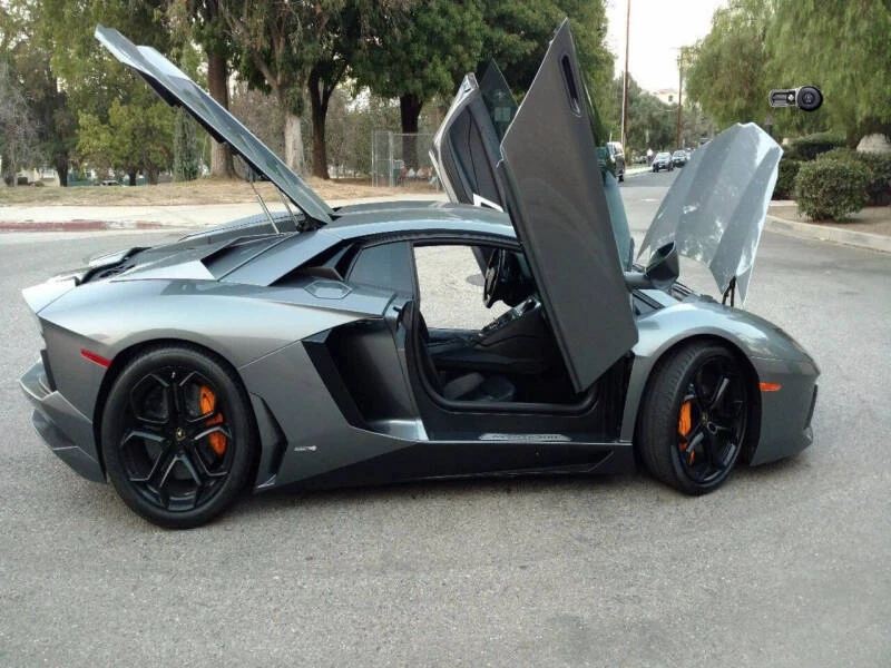 2012 Lamborghini Aventador LP700-4 - Image 4 of 13