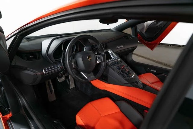 2012 Lamborghini Aventador LP700-4 - Image 19 of 31