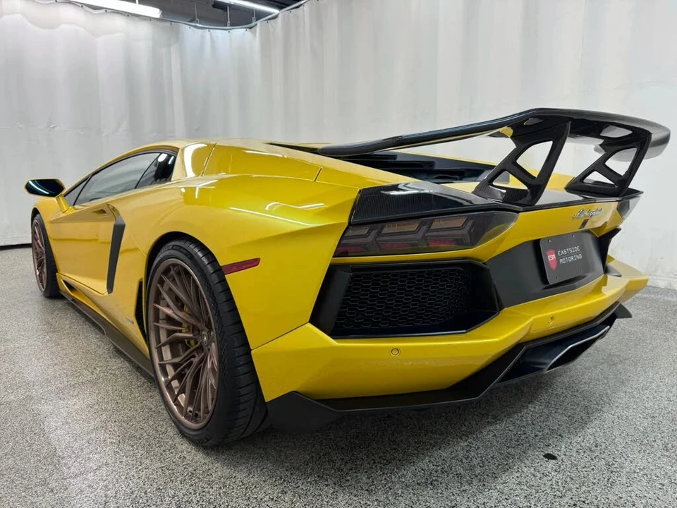 2012 Lamborghini Aventador LP700-4 - Image 15 of 31