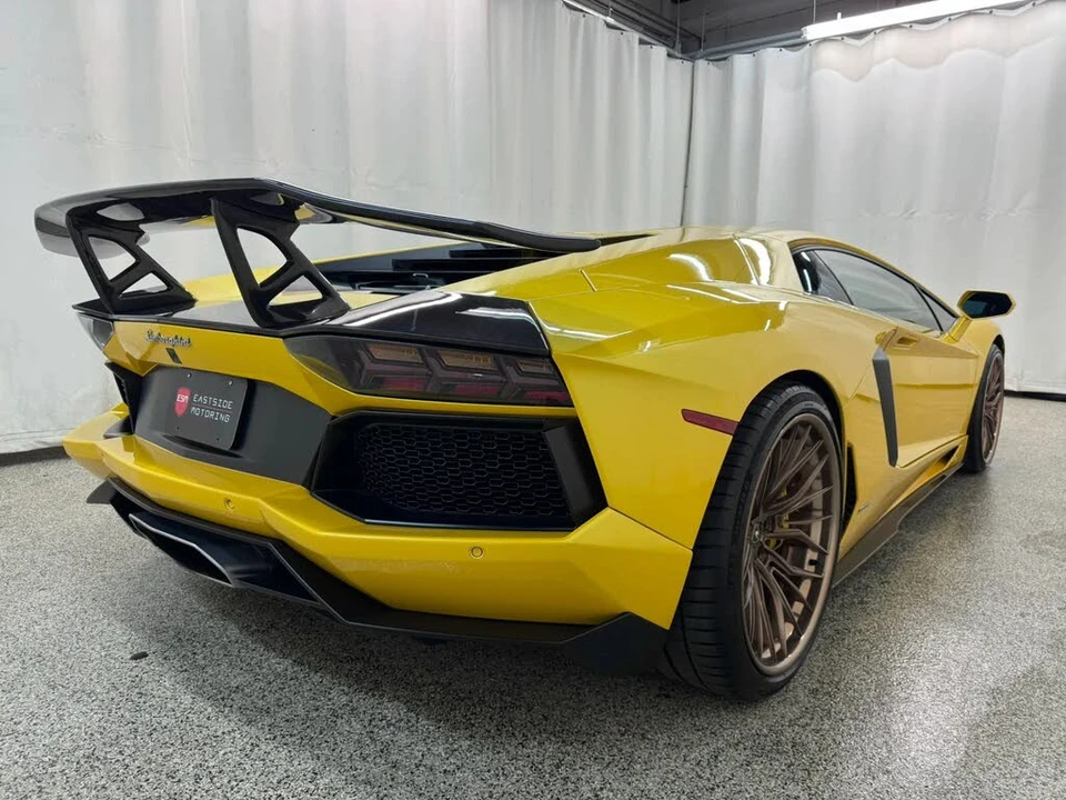 2012 Lamborghini Aventador LP700-4 - Image 11 of 31