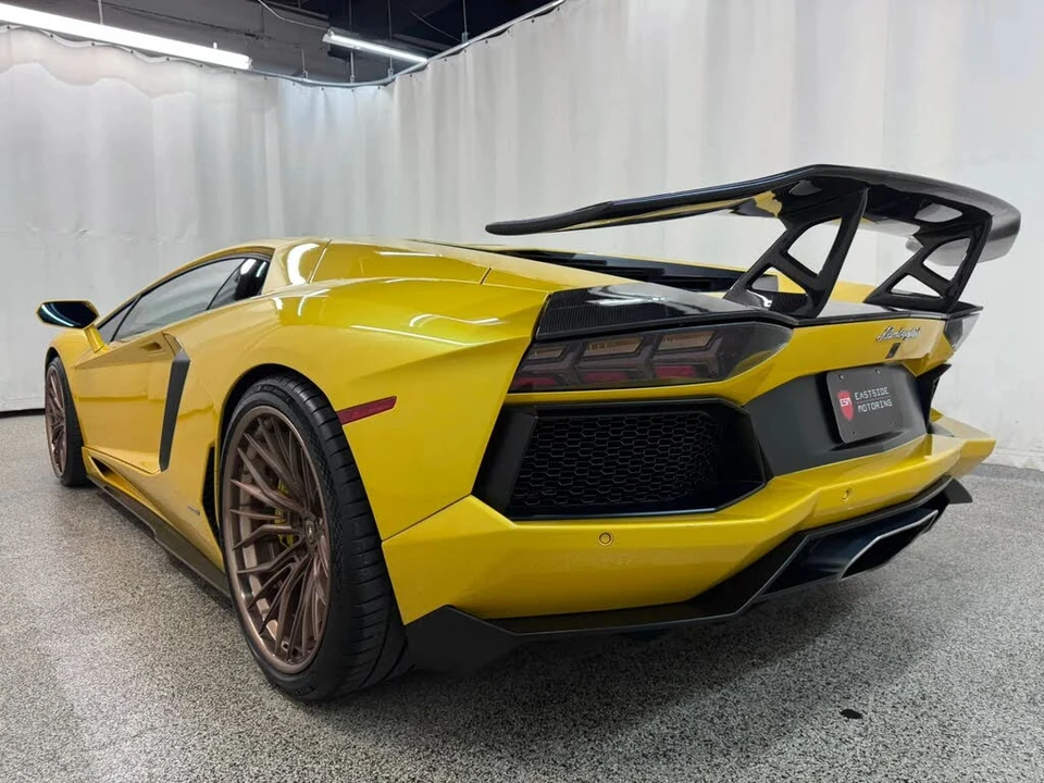 2012 Lamborghini Aventador LP700-4 - Image 14 of 31
