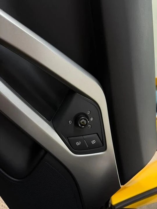 2012 Lamborghini Aventador LP700-4 - Image 28 of 31