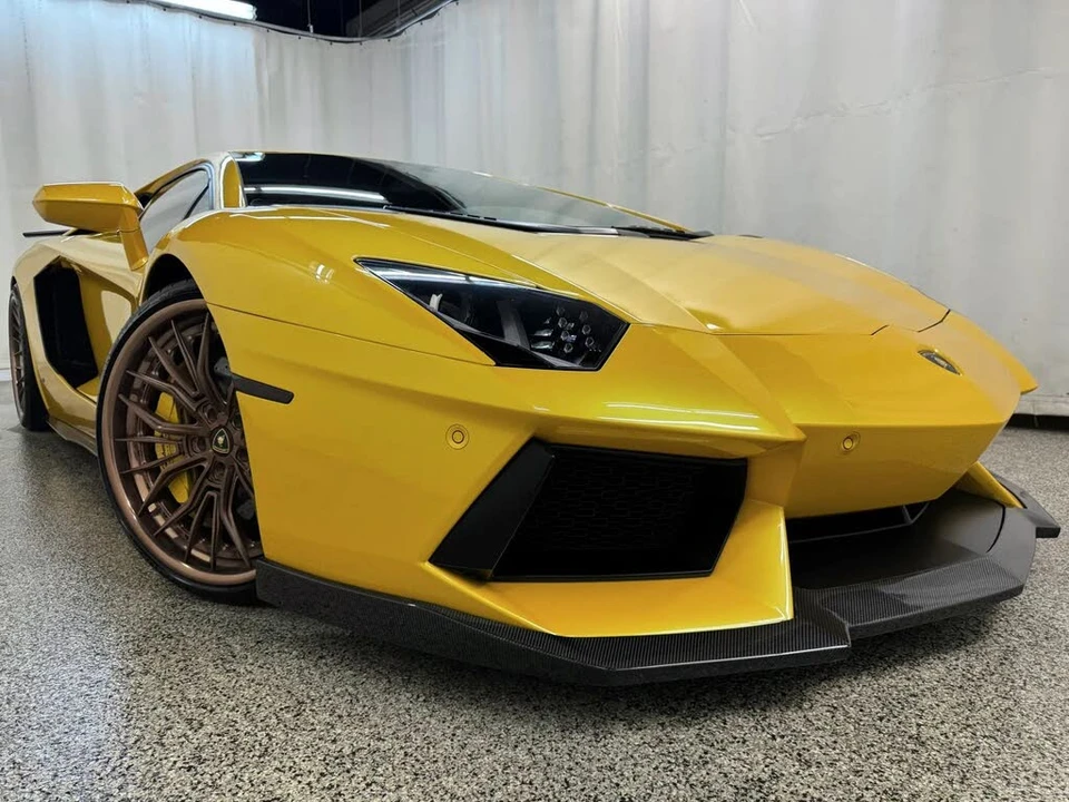 2012 Lamborghini Aventador LP700-4 - Image 6 of 31