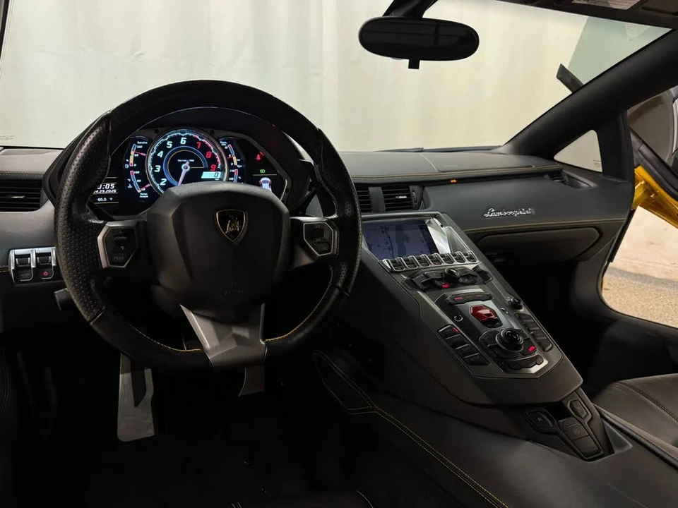 2012 Lamborghini Aventador LP700-4 - Image 23 of 31