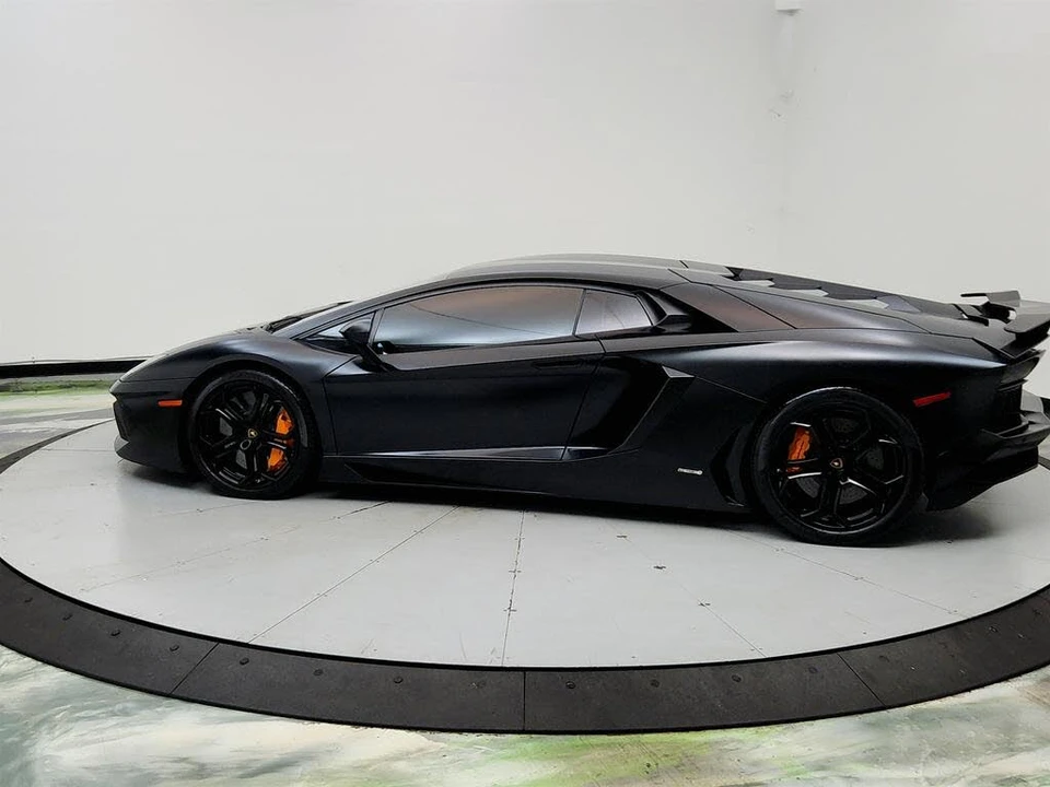 2012 Lamborghini Aventador LP700-4 - Image 8 of 31
