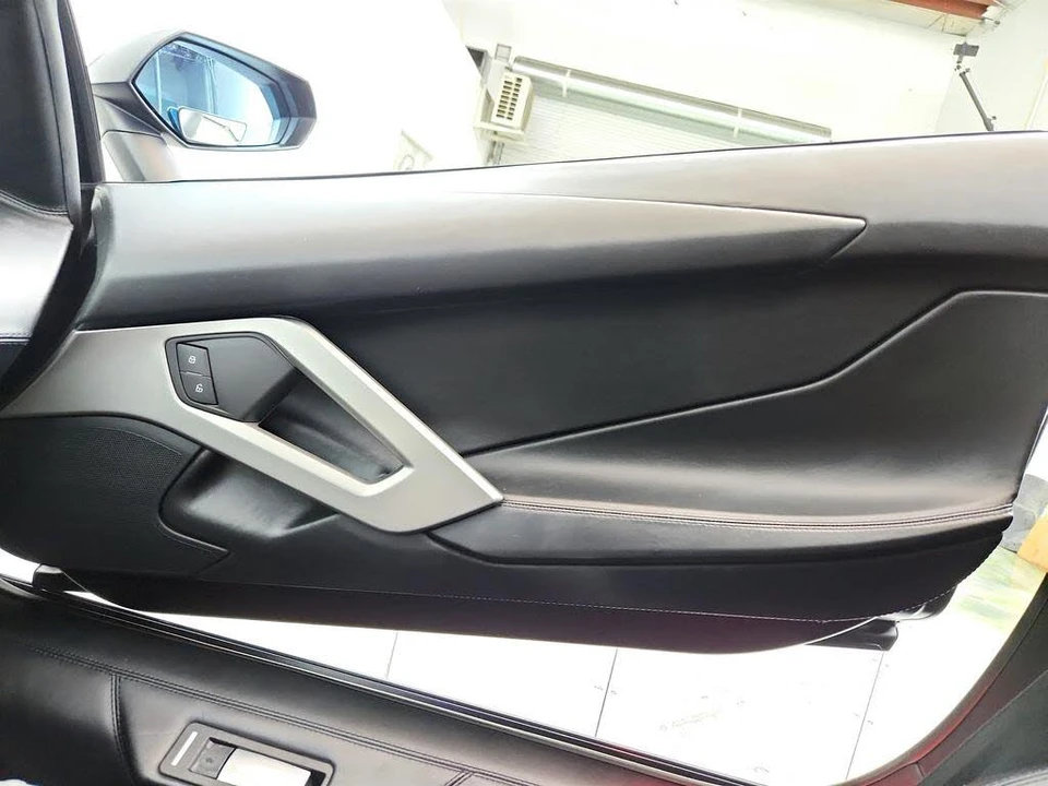 2012 Lamborghini Aventador LP700-4 - Image 25 of 31