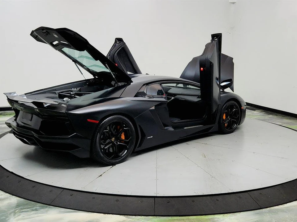 2012 Lamborghini Aventador LP700-4 - Image 11 of 31