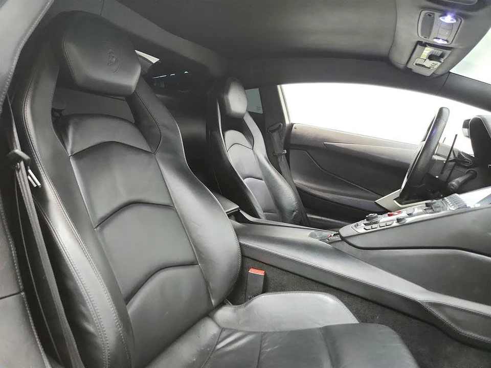 2012 Lamborghini Aventador LP700-4 - Image 24 of 31