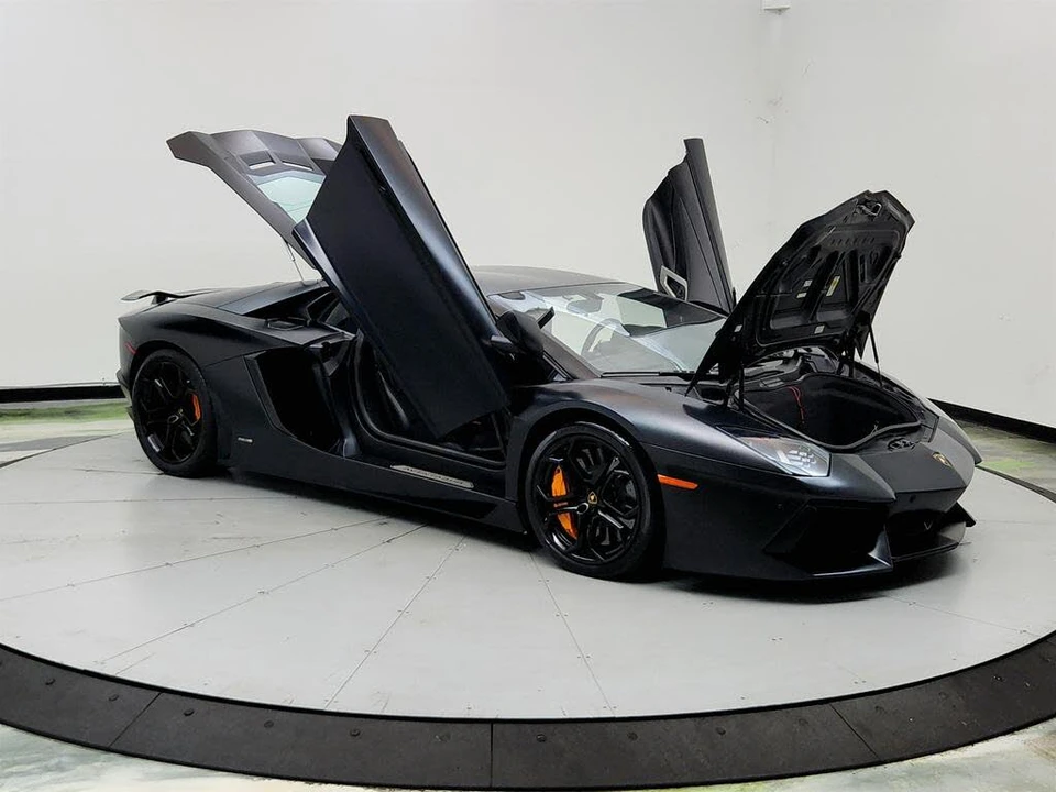 2012 Lamborghini Aventador LP700-4 - Image 10 of 31