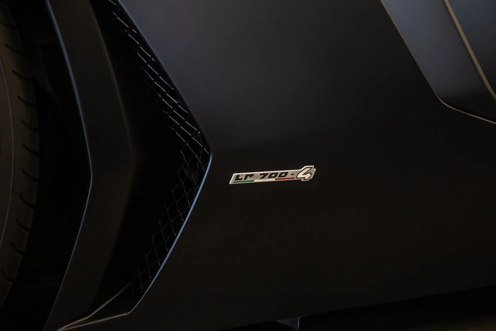 2012 Lamborghini Aventador LP700-4 - Image 31 of 31