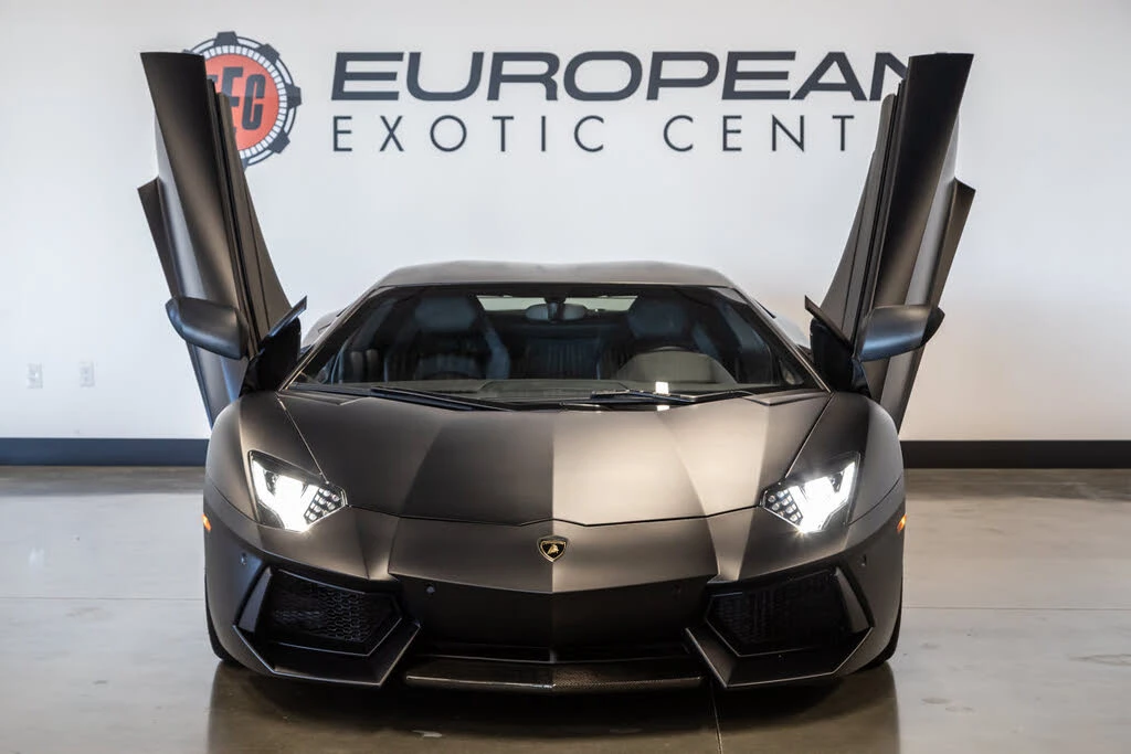 2012 Lamborghini Aventador LP700-4 - Image 6 of 31