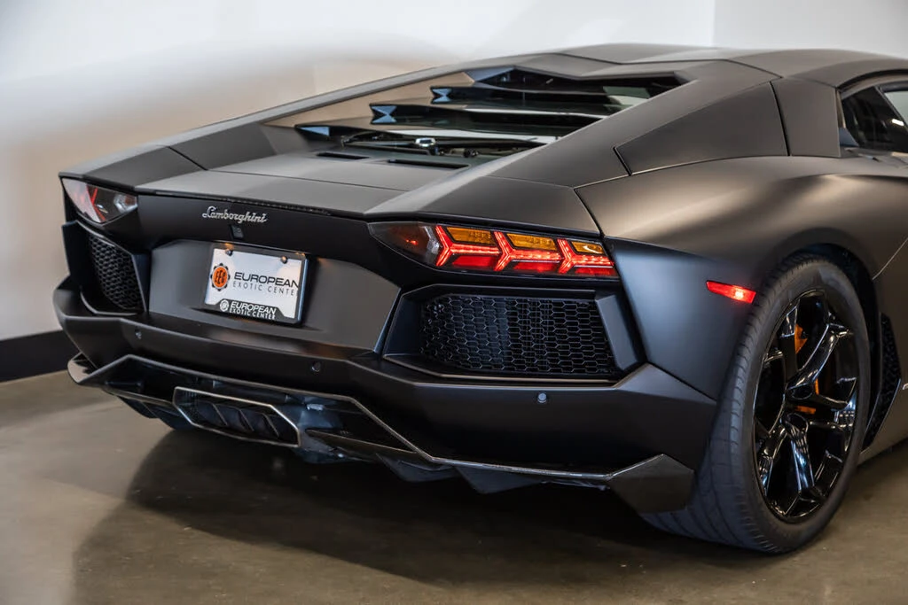 2012 Lamborghini Aventador LP700-4 - Image 25 of 31