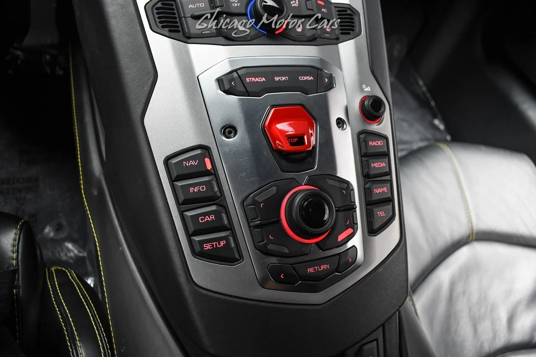 2012 Lamborghini Aventador LP700-4 - Image 15 of 21
