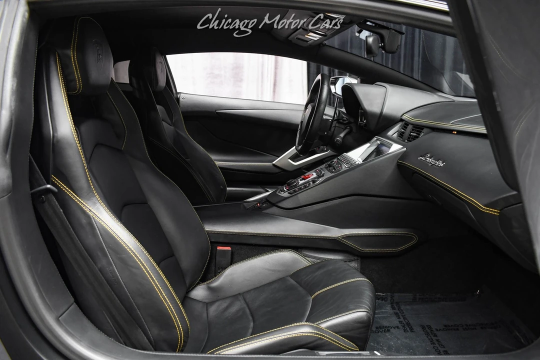 2012 Lamborghini Aventador LP700-4 - Image 18 of 21