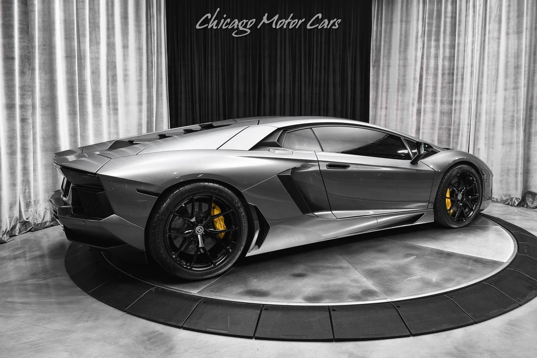 2012 Lamborghini Aventador LP700-4 - Image 5 of 21