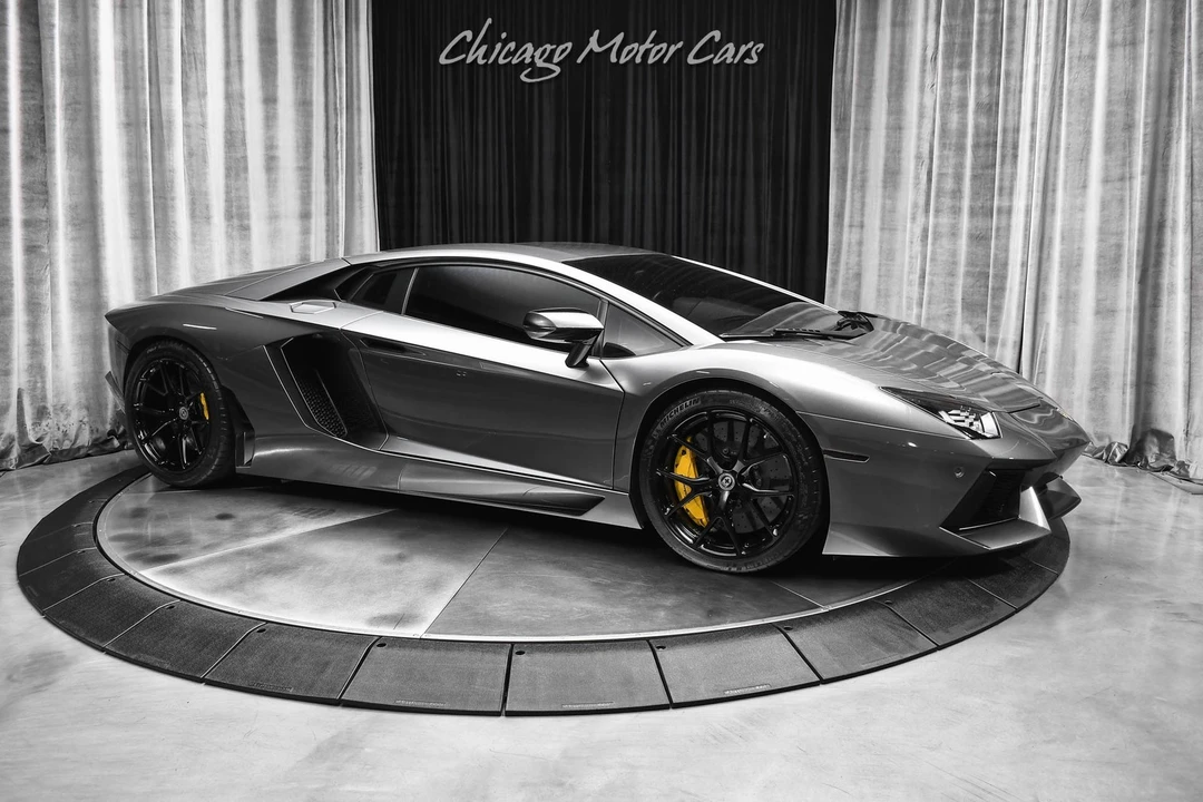 2012 Lamborghini Aventador LP700-4 - Image 6 of 12