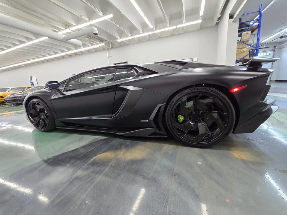 2012 Lamborghini Aventador LP700-4 - Image 14 of 31