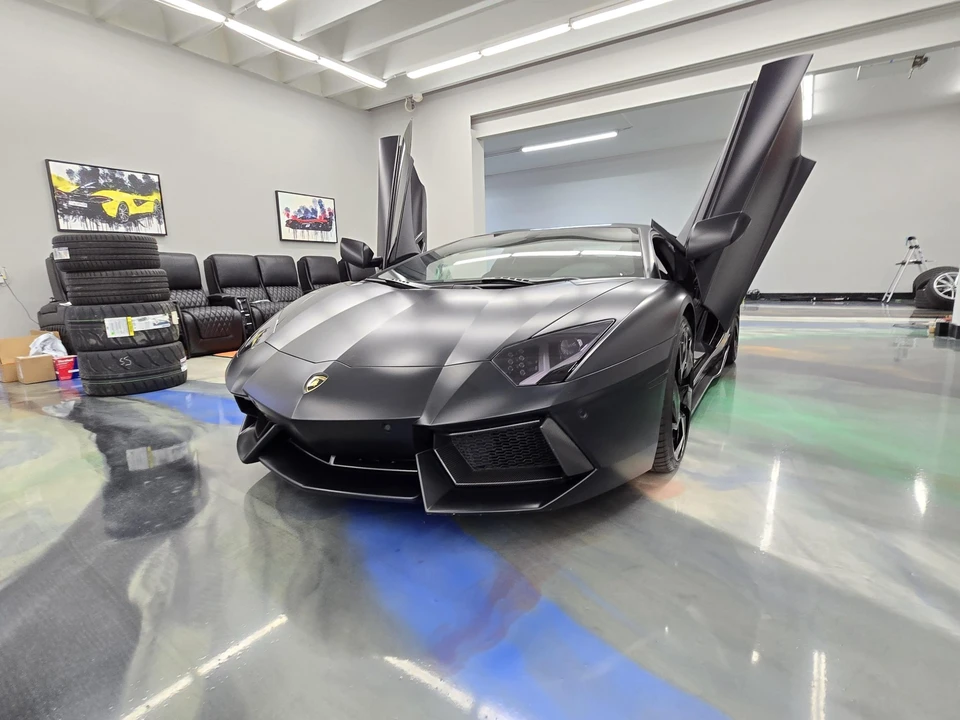 2012 Lamborghini Aventador LP700-4 - Image 17 of 31
