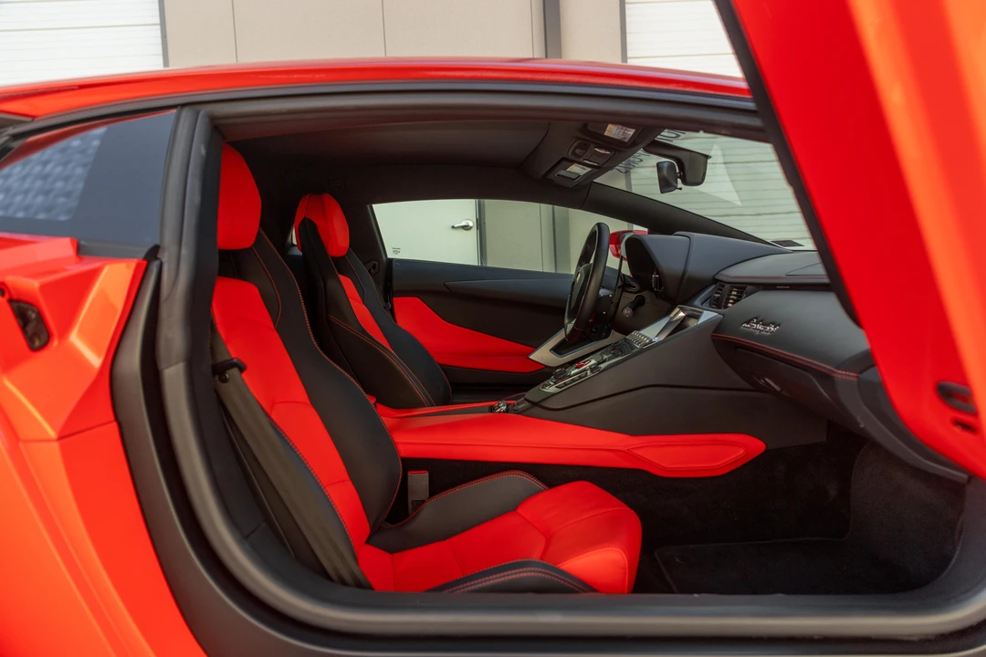 2012 Lamborghini Aventador LP700-4 - Image 19 of 31