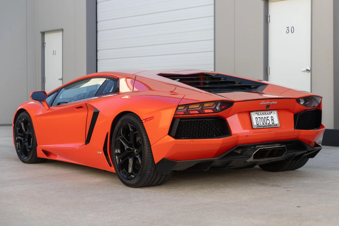 2012 Lamborghini Aventador LP700-4 - Image 4 of 31