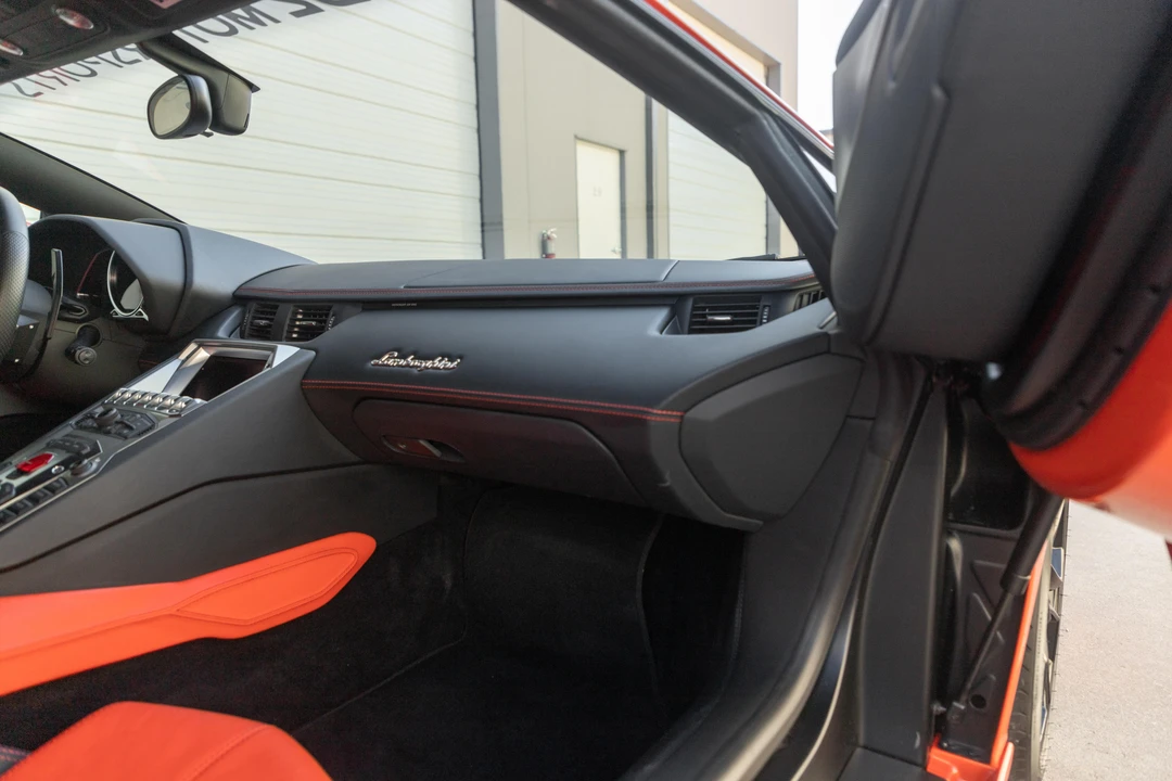 2012 Lamborghini Aventador LP700-4 - Image 26 of 31