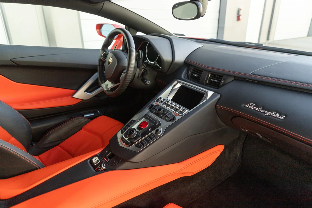 2012 Lamborghini Aventador LP700-4 - Image 14 of 31