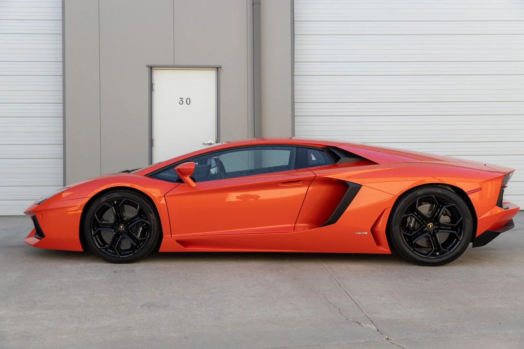 2012 Lamborghini Aventador LP700-4 - Image 3 of 31